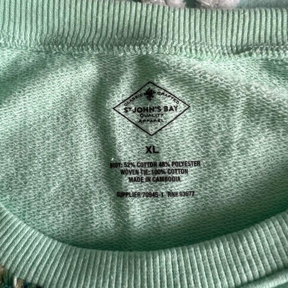 St. John’s Bay floral crewneck sweatshirt - Picture 4 of 4